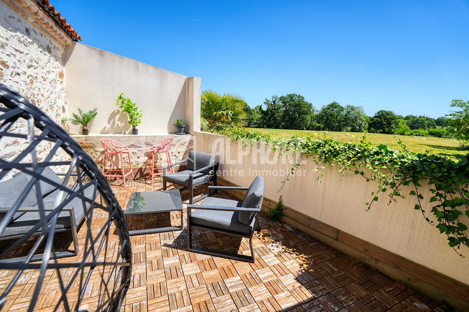 Maison 4 pièces 216 m² · à La Chaize-le-Vicomte · 216 m² · 189 900 €